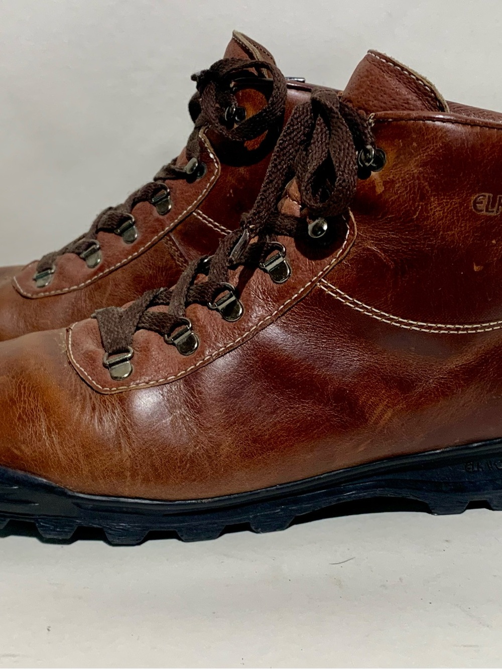 Men’s Italian Elk Woods Vasque Sundowner GTX Trail-Hiking Boots Size 10M